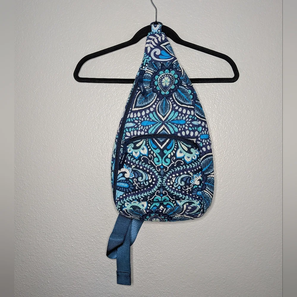 Vera Bradley Womens Blue Floral Quilted Sling Bag